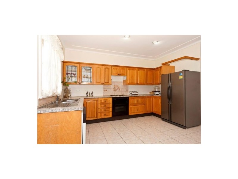 2 Lochinvar Parade, Carlingford NSW 2118