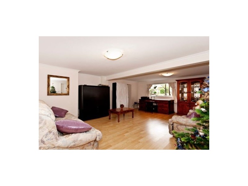 2 Lochinvar Parade, Carlingford NSW 2118