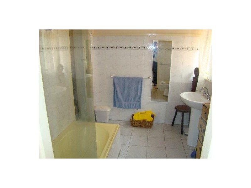 218 Windsor Road, Northmead NSW 2152