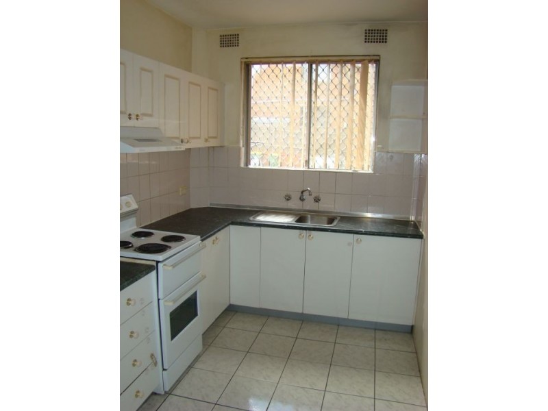 2/141 Good Street, Harris Park NSW 2150