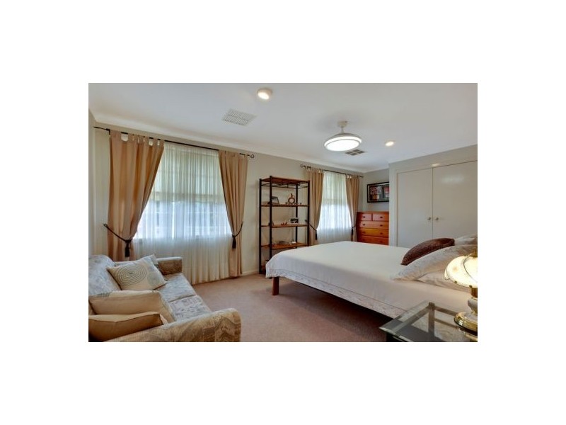 49 Windermere Avenue, Northmead NSW 2152