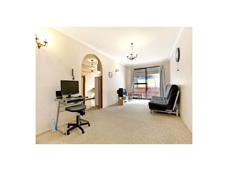 8/11 Brisbane Street, Harris Park NSW 2150