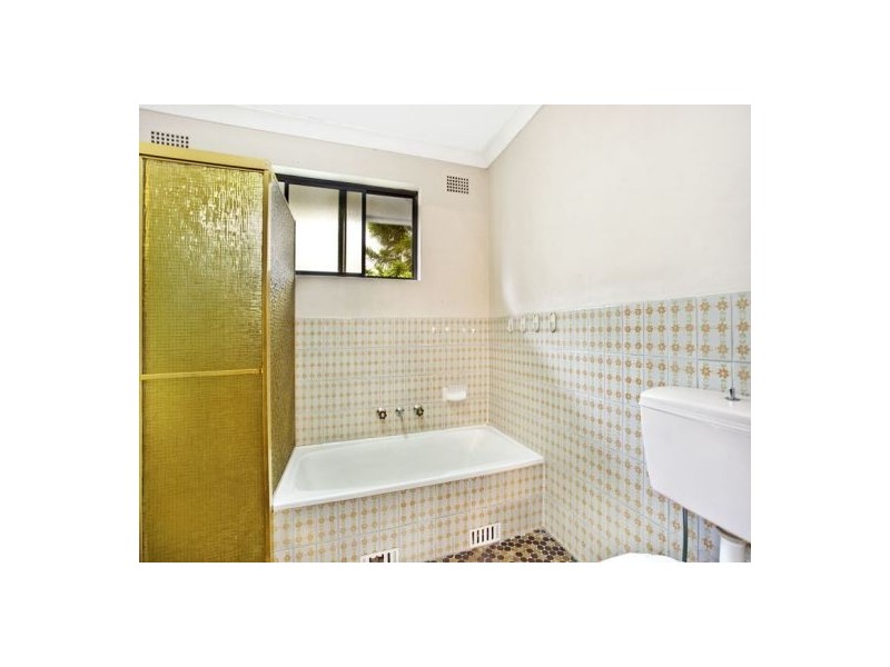 8/11 Brisbane Street, Harris Park NSW 2150