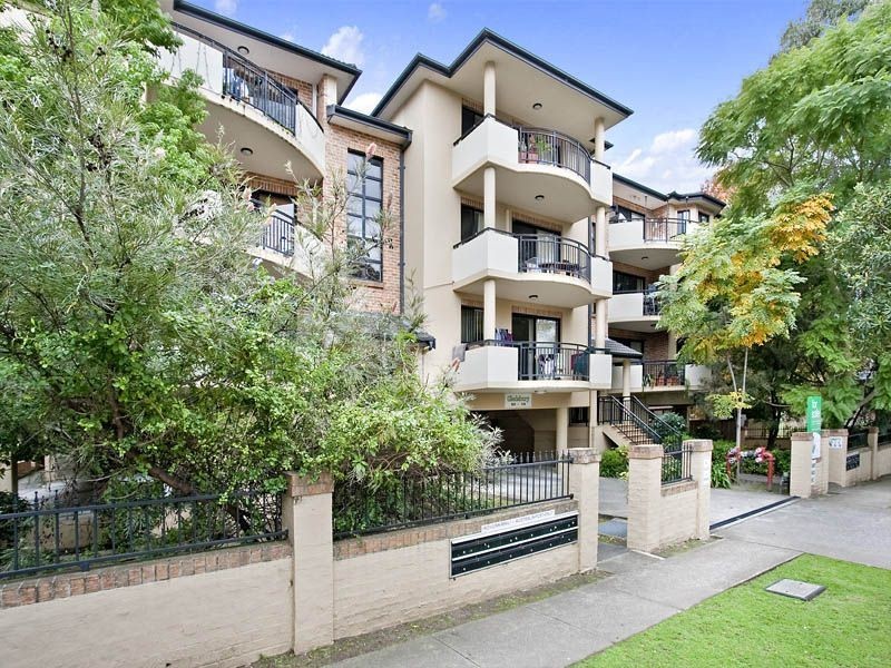 15/10-14 Gladstone Street, North Parramatta NSW 2151