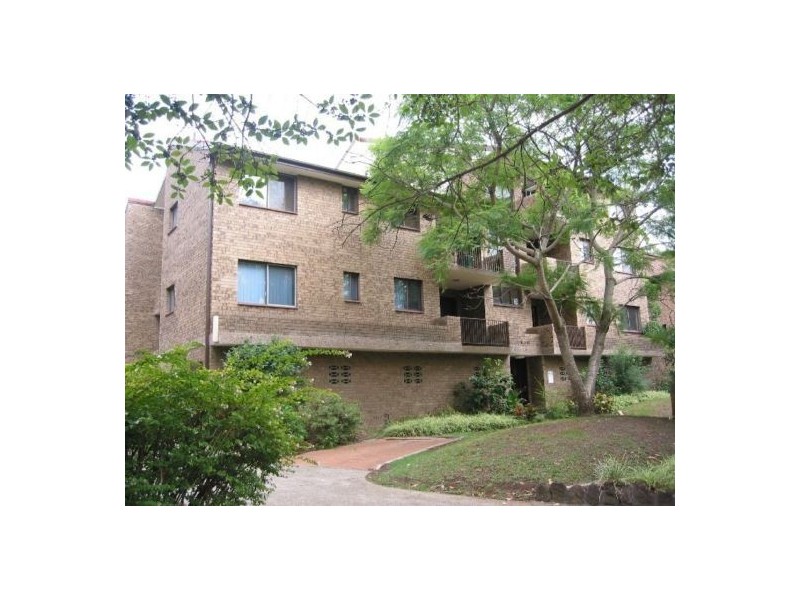 17/6-12 Alfred Street, Westmead NSW 2145