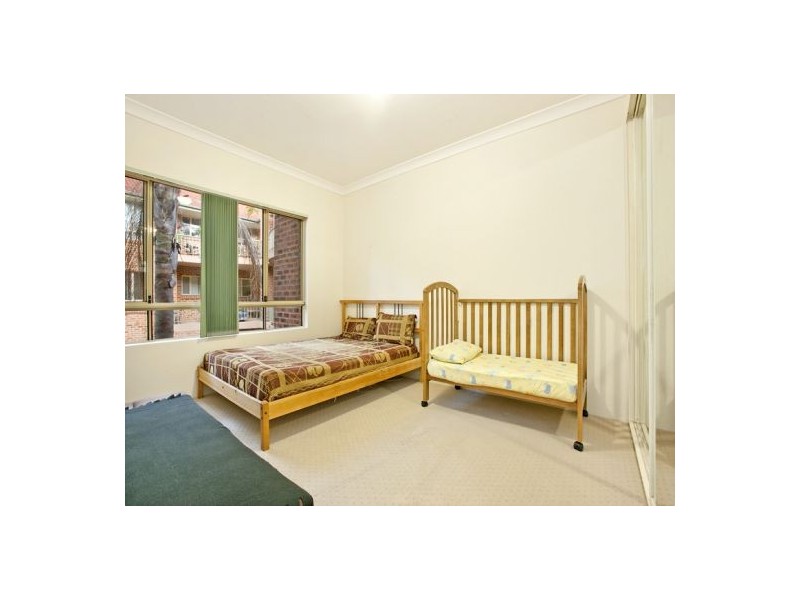 13/221 Dunmore Street, Pendle Hill NSW 2145