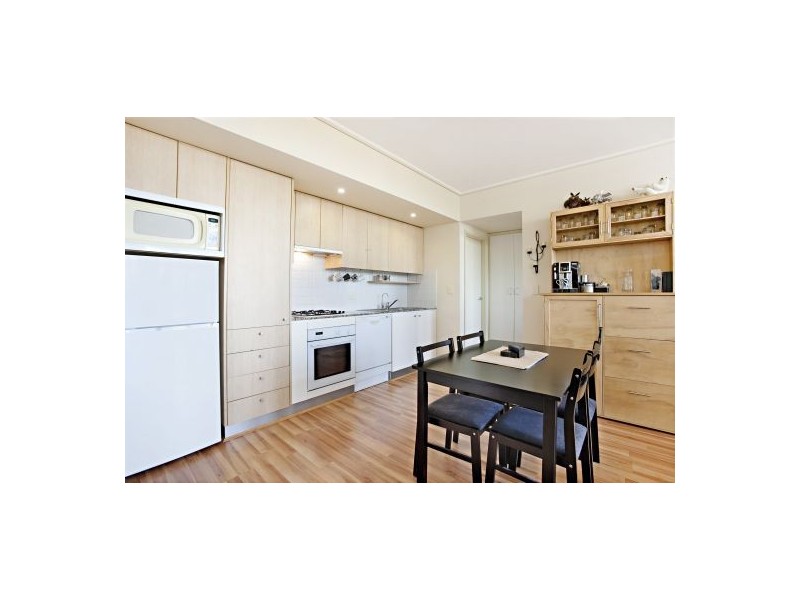 8/27 Bennelong Parkway, Wentworth Point NSW 2127