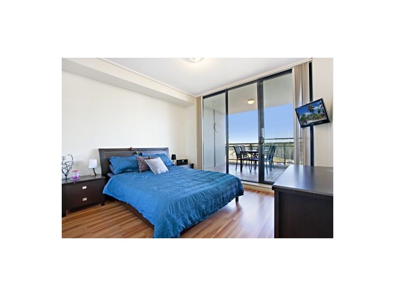 8/27 Bennelong Parkway, Wentworth Point NSW 2127