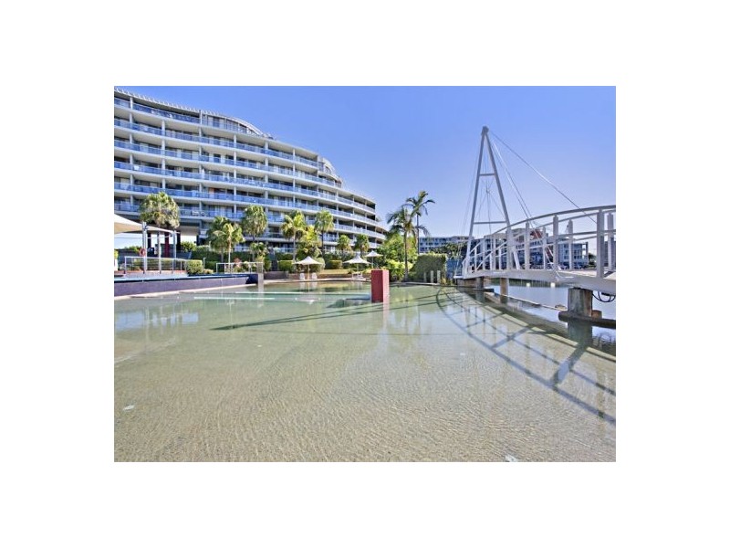8/27 Bennelong Road, Wentworth Point NSW 2127