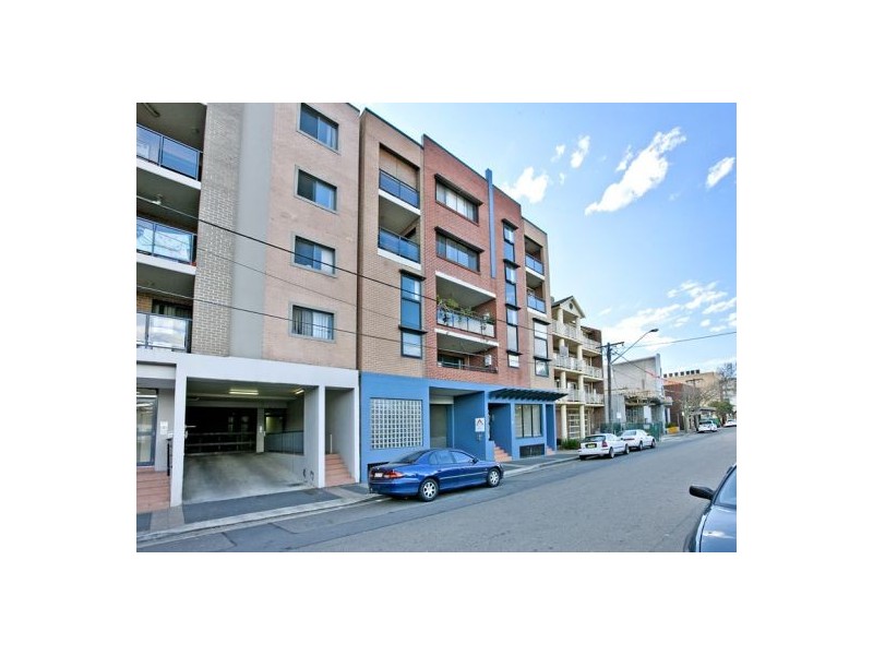 2/12 Kendall Street, Harris Park NSW 2150
