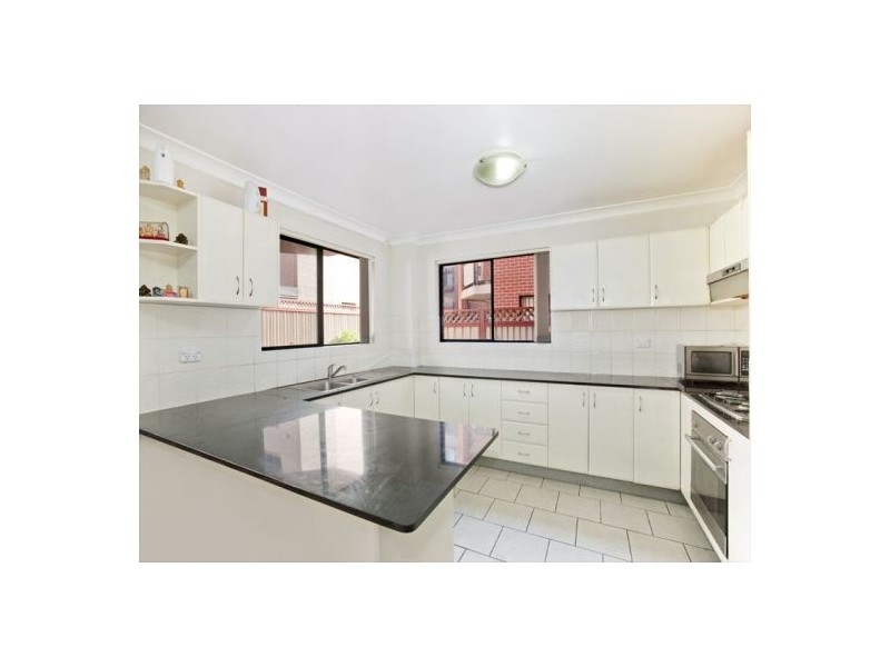 2/12 Kendall Street, Parramatta NSW 2150