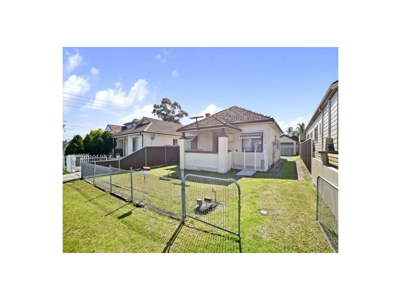 25 Bursill Street, Guildford NSW 2161