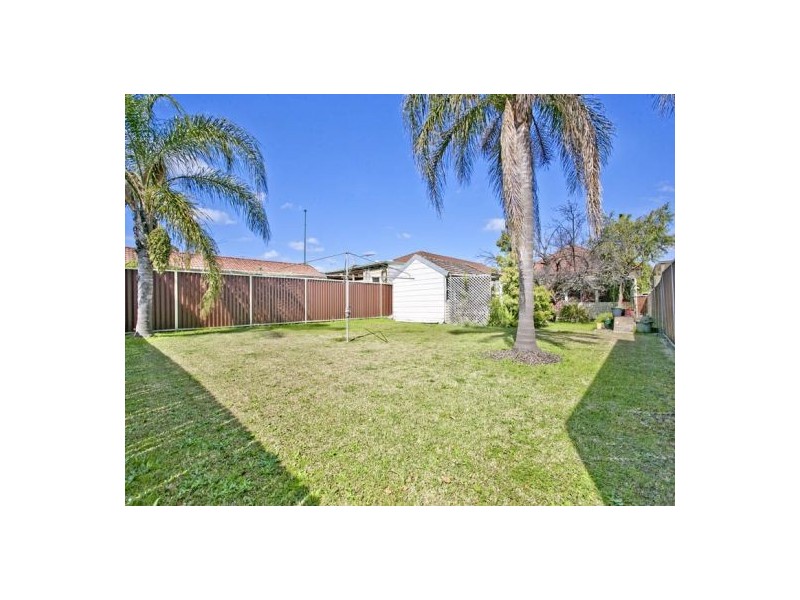 25 Bursill Street, Guildford NSW 2161