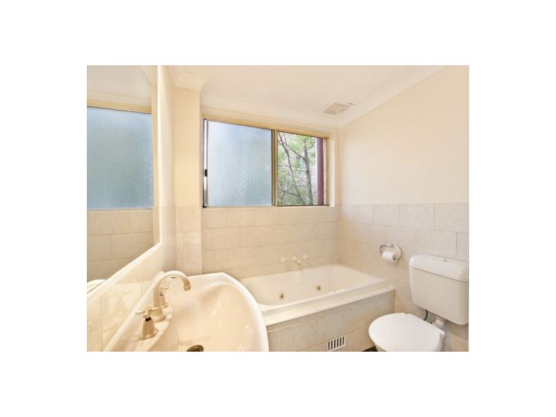 13/221-223 Dunmore Street, Pendle Hill NSW 2145