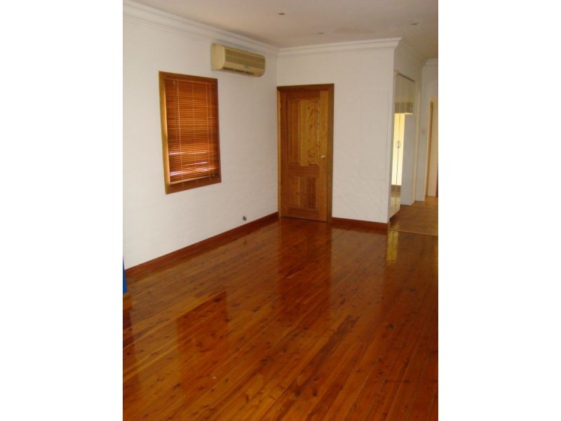 19 TOBRUK ST, North Ryde NSW 2113