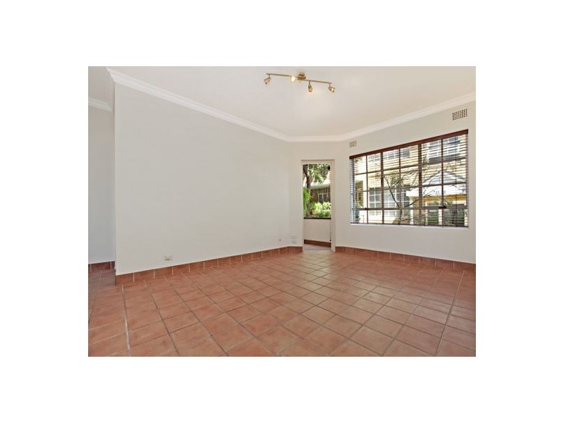 2/2 Iron Street, North Parramatta NSW 2151