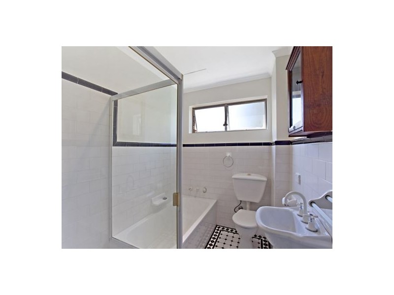 2/2 Iron Street, North Parramatta NSW 2151