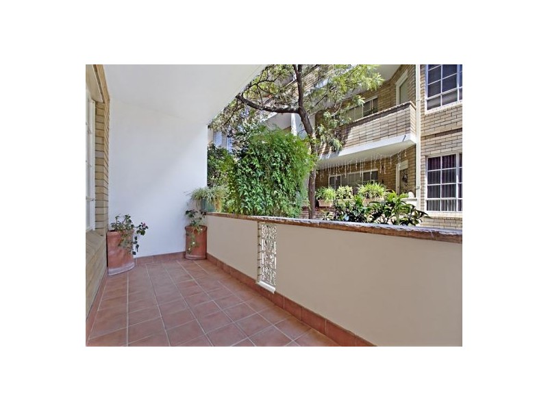 2/2 Iron Street, North Parramatta NSW 2151