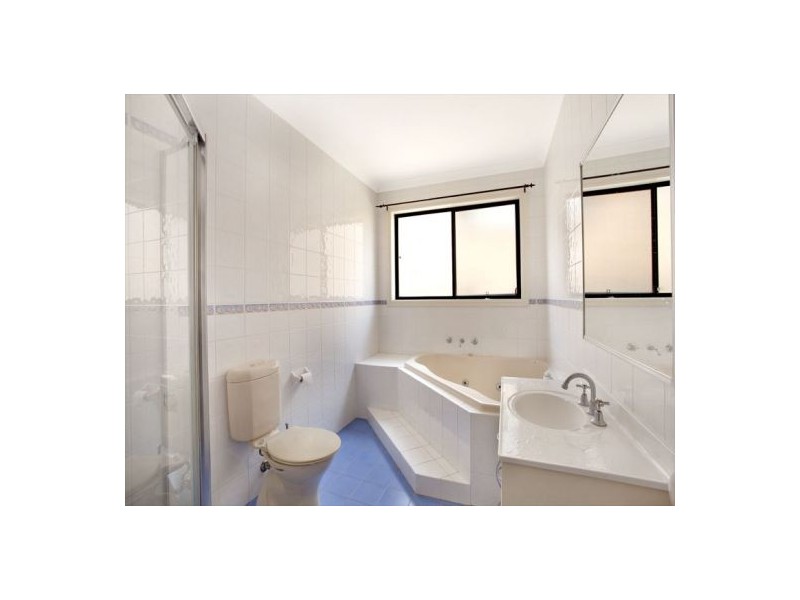 4 Regiment Grove, Winston Hills NSW 2153