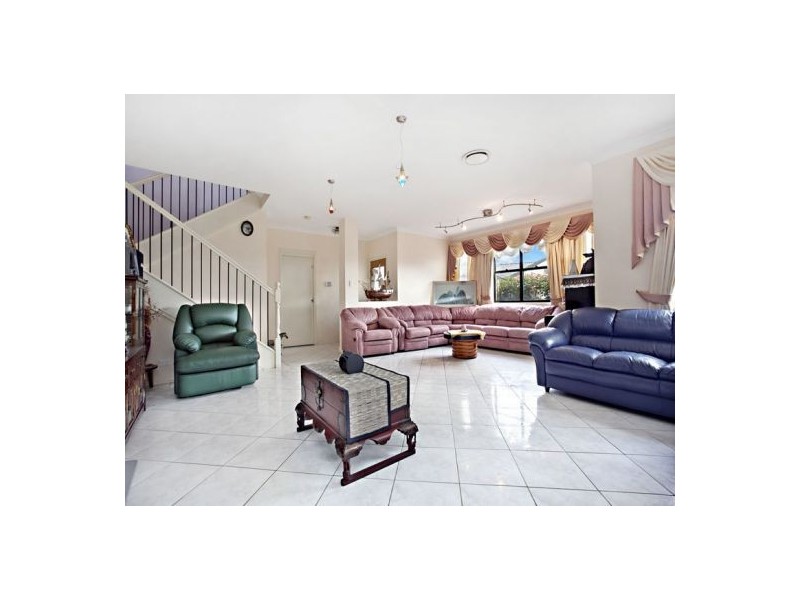4 Regiment Grove, Winston Hills NSW 2153