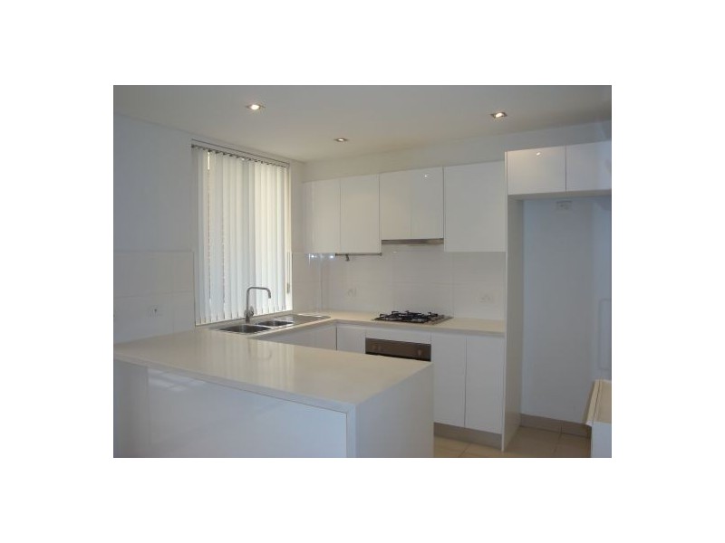 2/19-21 Hill Street, Wentworthville NSW 2145