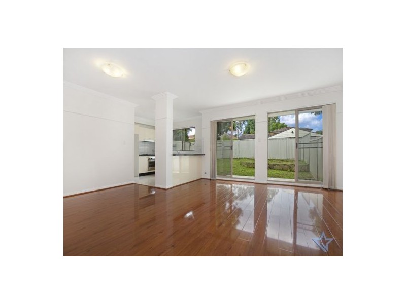 7/11 Banks Street, Mays Hill NSW 2145