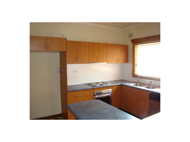 14 VERLIE ST, South Wentworthville NSW 2145