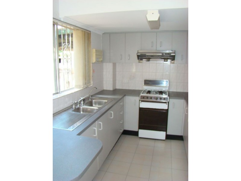 4/15 Wigram Street, Harris Park NSW 2150