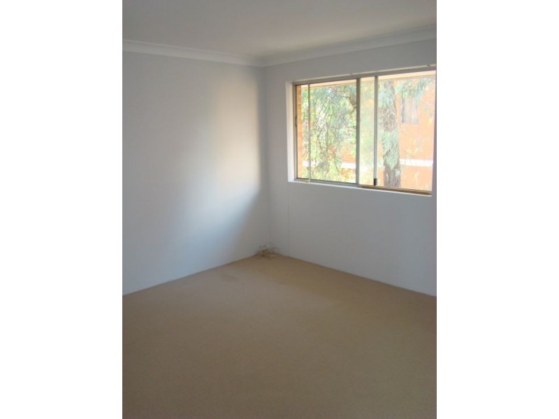 4/15 Wigram Street, Harris Park NSW 2150