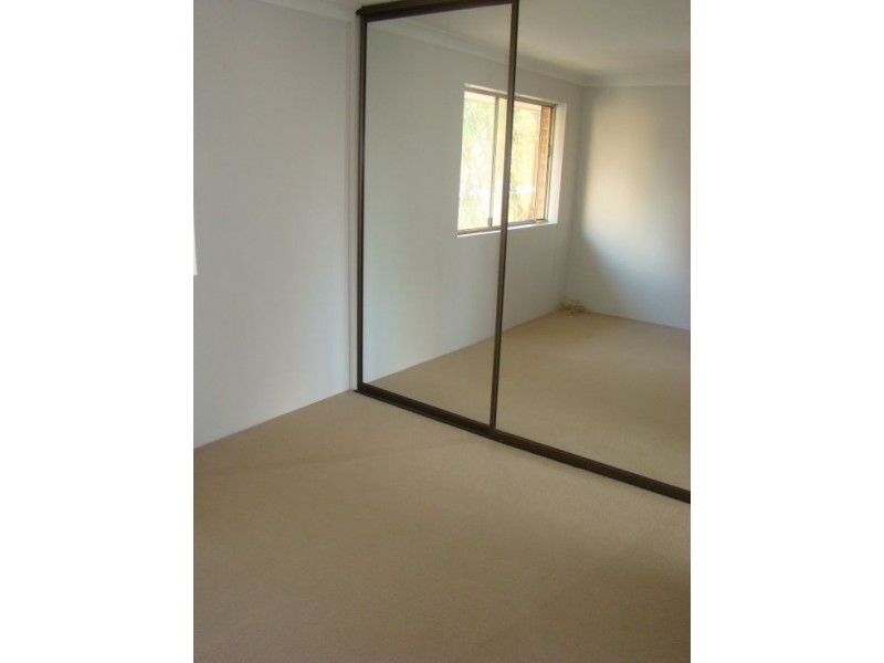 4/15 Wigram Street, Harris Park NSW 2150