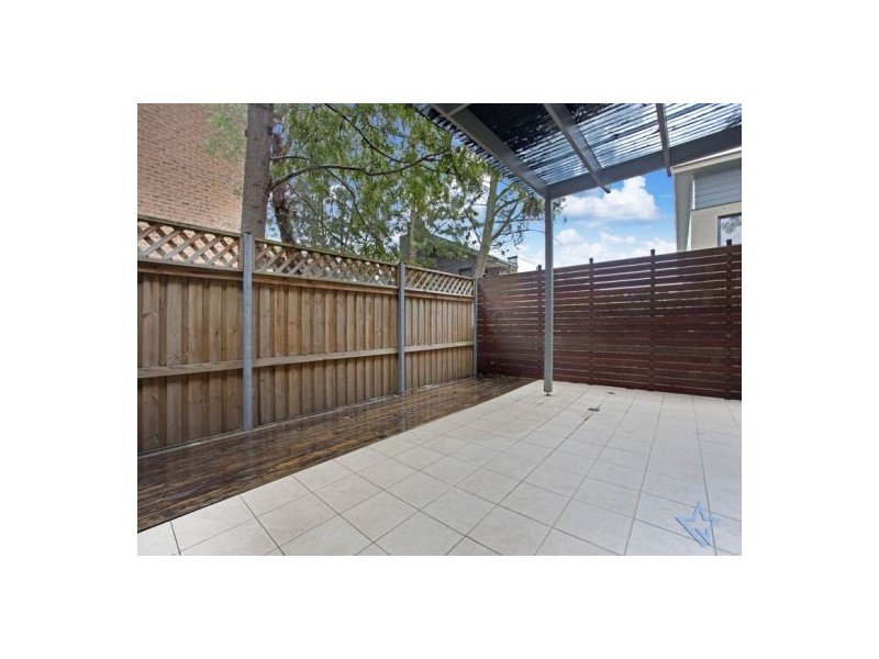 2/43 Crown Street, Granville NSW 2142