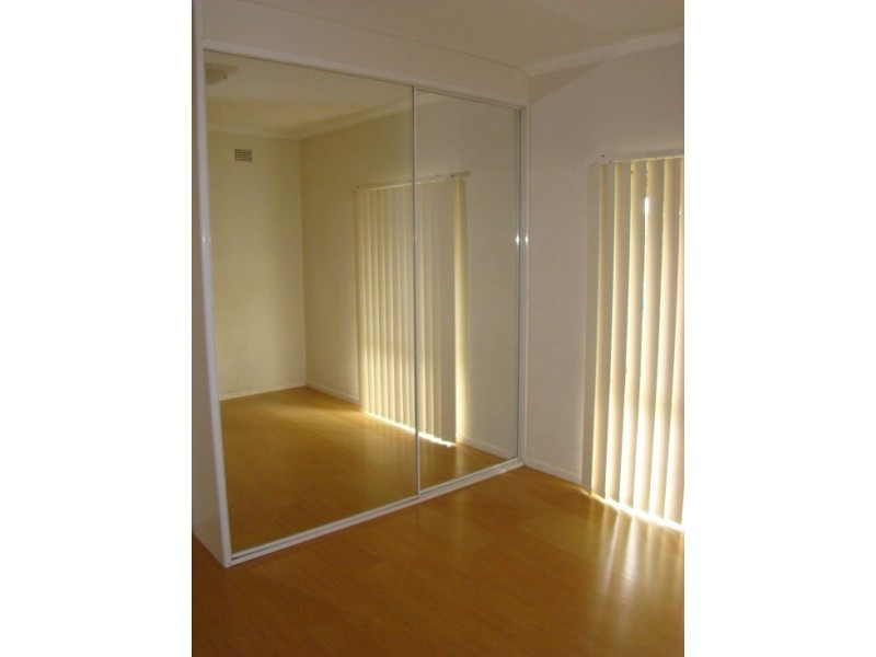 10 Rogers St, Merrylands NSW 2160