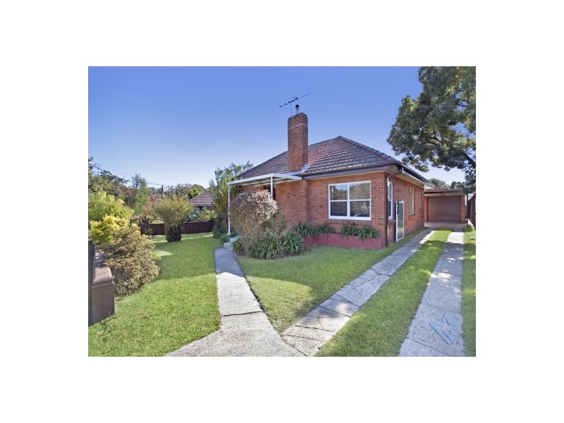 13 Nolan Crescent, Westmead NSW 2145