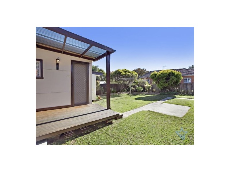 13 Nolan Crescent, Westmead NSW 2145