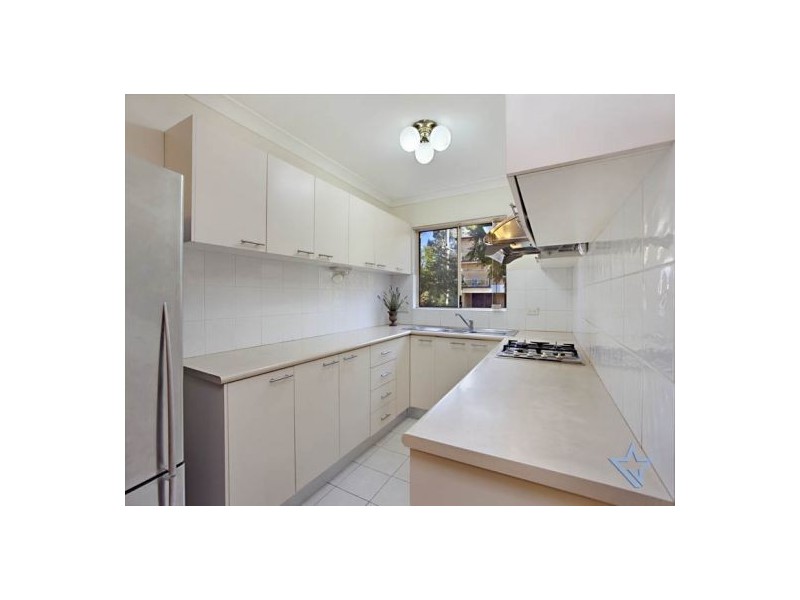 8/27 Manchester Street, Merrylands NSW 2160