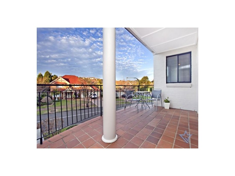 2/2 Hindle Terrace, Bella Vista NSW 2153
