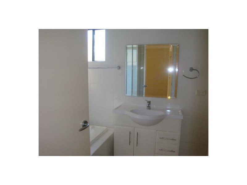 1/49-55 Beamish Road, Northmead NSW 2152