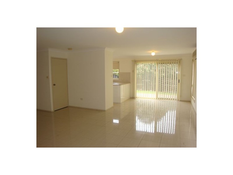12/82-100 Delaney Drive, Baulkham Hills NSW 2153