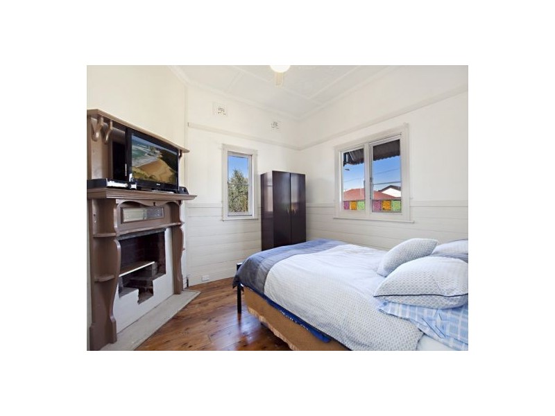 1 Rossiter Street, Granville NSW 2142