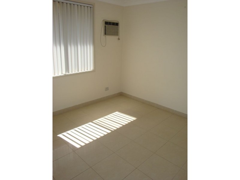 5 Simpson Place, Kings Langley NSW 2147