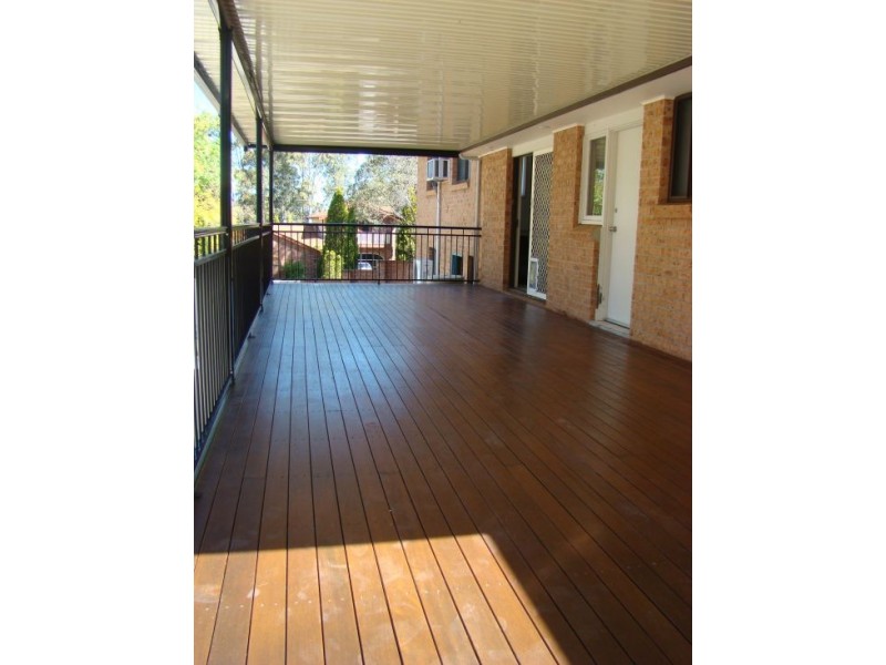 5 Simpson Place, Kings Langley NSW 2147