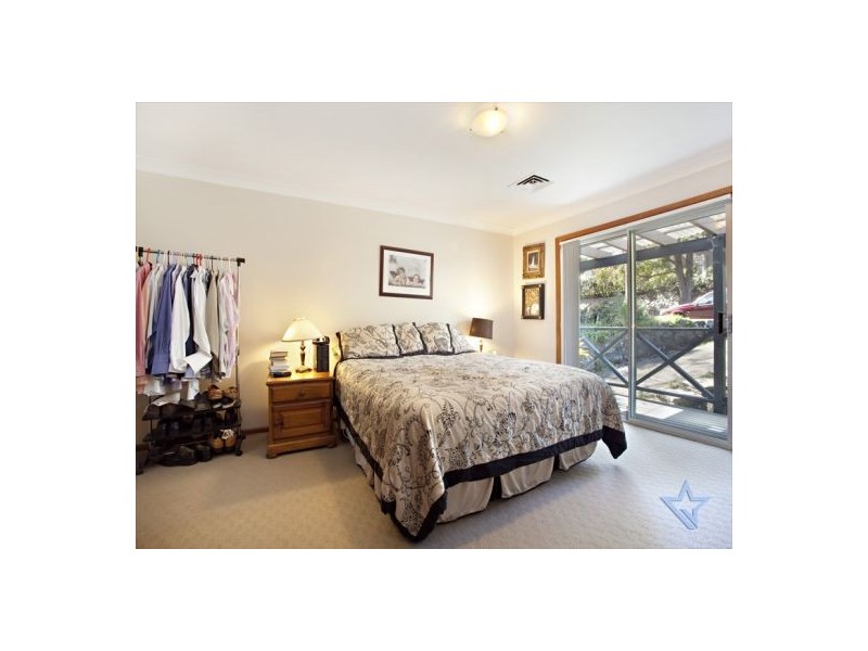 33 Yarralumla Drive, Carlingford NSW 2118