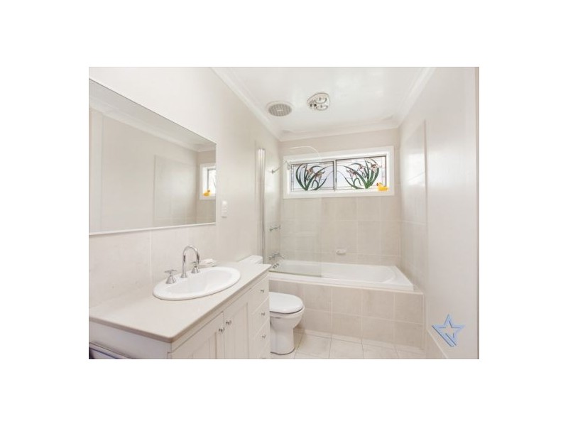 33 Yarralumla Drive, Carlingford NSW 2118