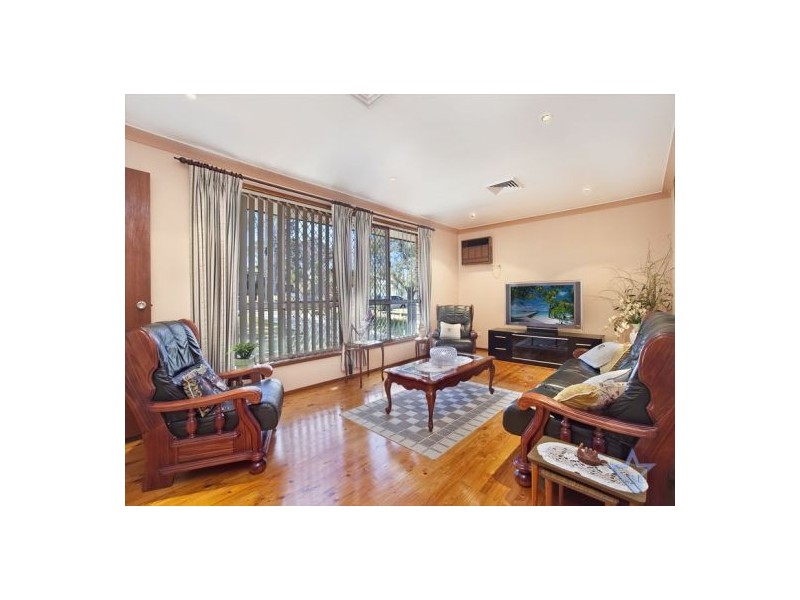 35 Vancouver Avenue, Toongabbie NSW 2146