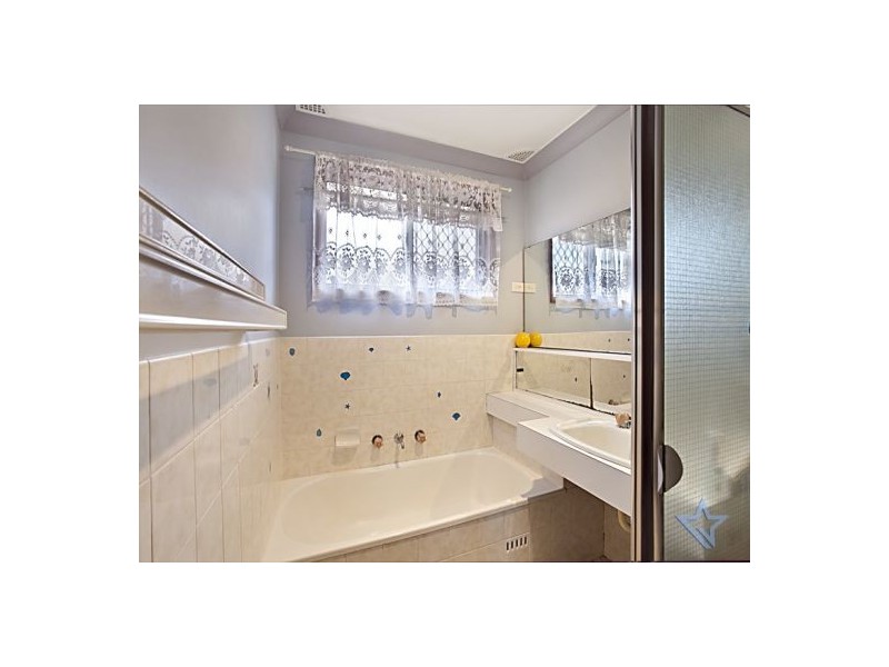 35 Vancouver Avenue, Toongabbie NSW 2146