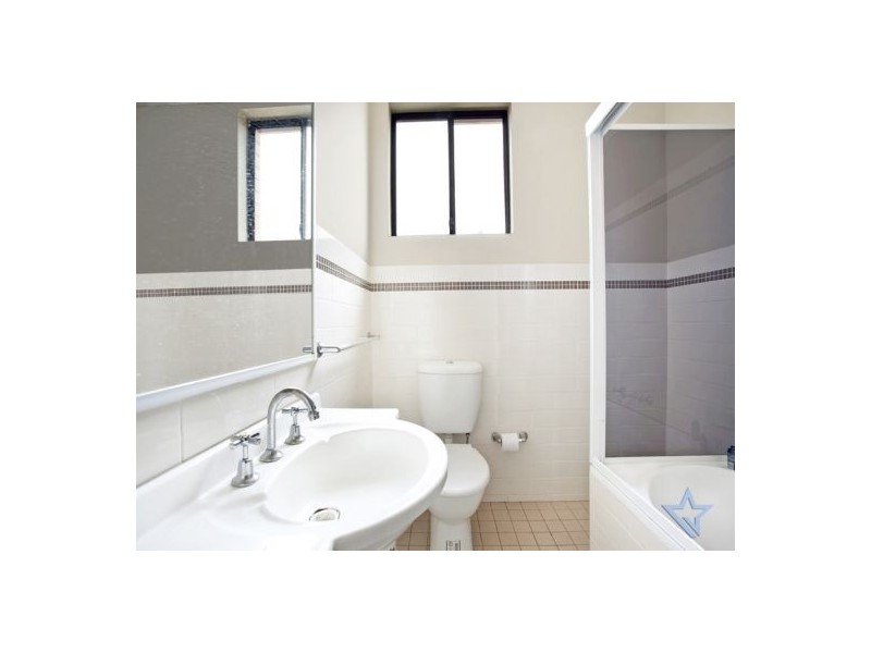 12/20 Reid Avenue, Westmead NSW 2145