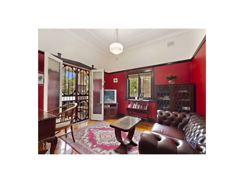 27 Pennant Hills Road, North Parramatta NSW 2151