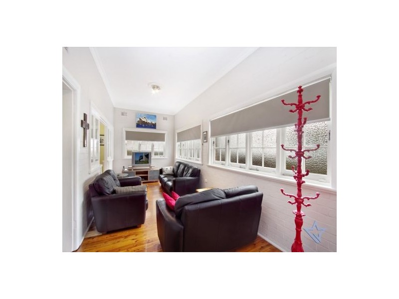 27 Pennant Hills Road, North Parramatta NSW 2151