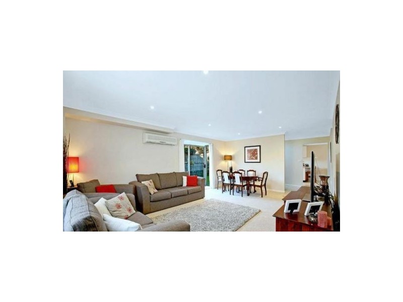 10 Gindurra Ave, Castle Hill NSW 2154