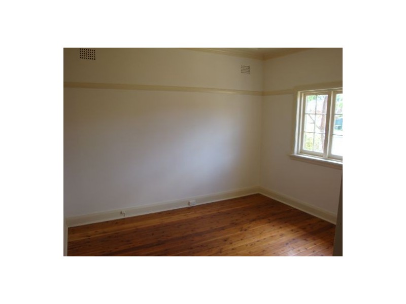 2 Macpherson Street, Meadowbank NSW 2114